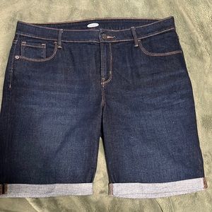 Bermuda dark denim shorts